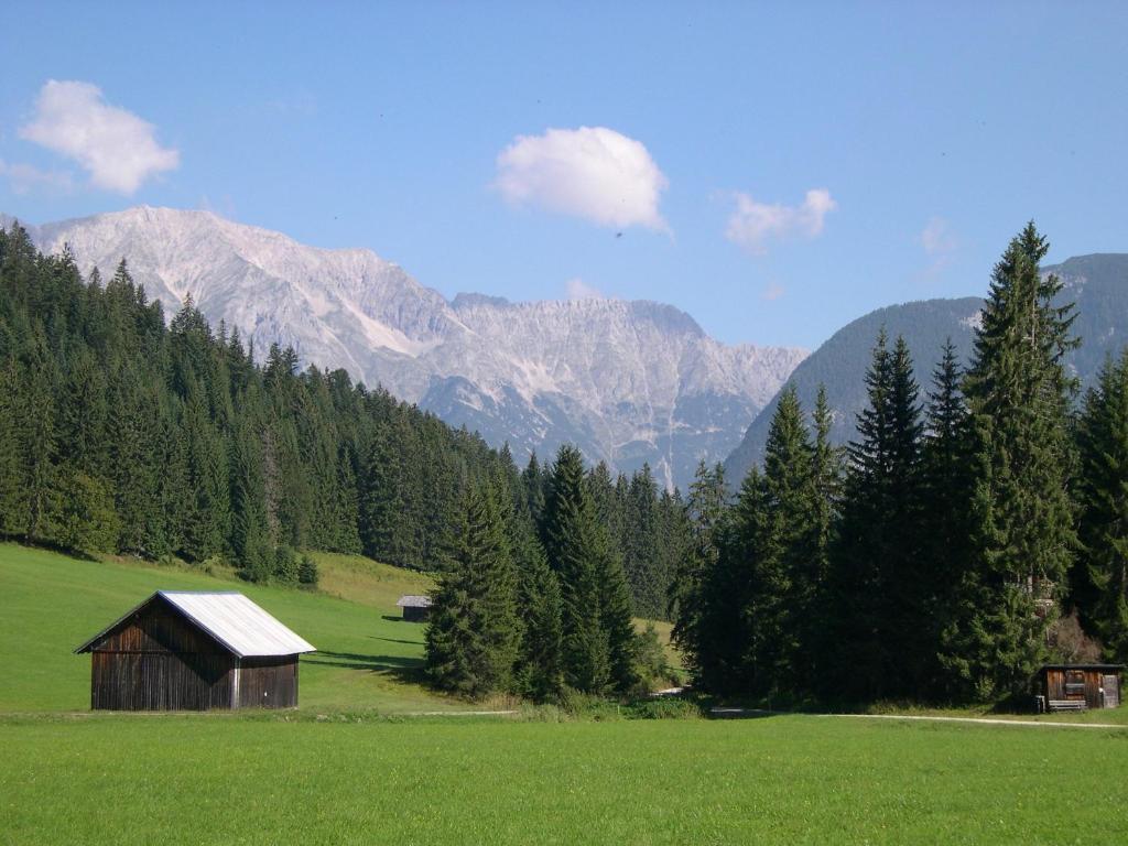 Pension Holzmann Leutasch Buitenkant foto